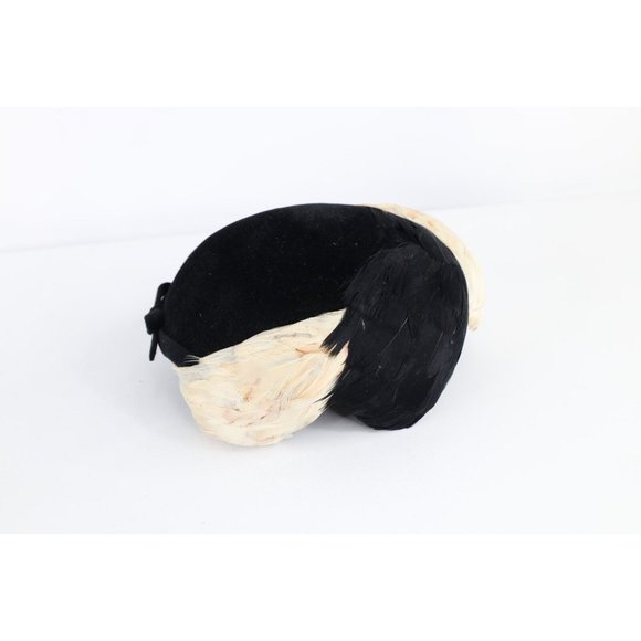 Vintage 20s Flapper Girl Bowtie Feather Felt Wool Casque Helmet Hat Cap Womens